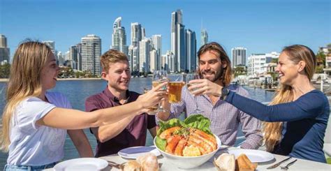 buffet lunch surfers paradise.